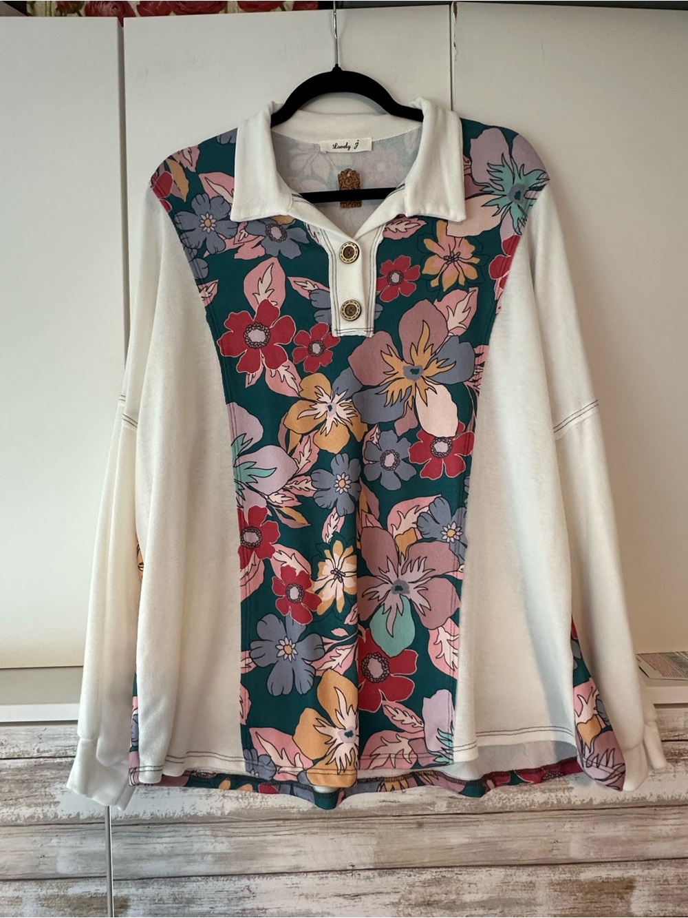 🆕 Lovely J Floral Colorblock Collared Henley Top Small NWT Boho Cottagecore